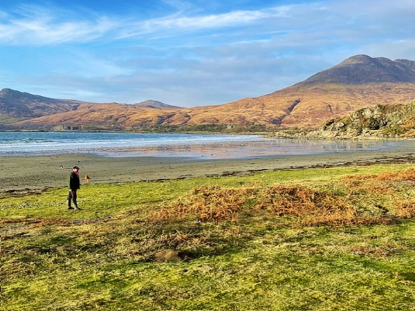 Picturesque Laggan Sands